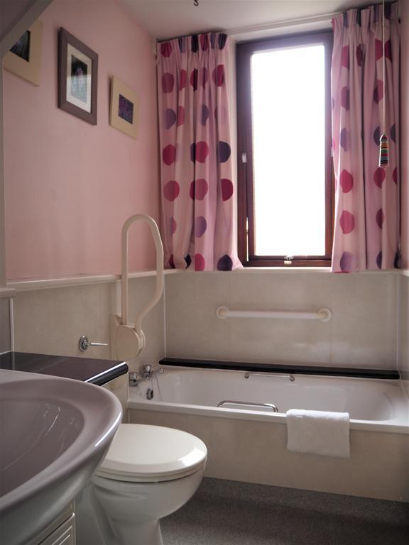 Corbie Self Catering Shetland Apartment เลอร์วิก ภายนอก รูปภาพ